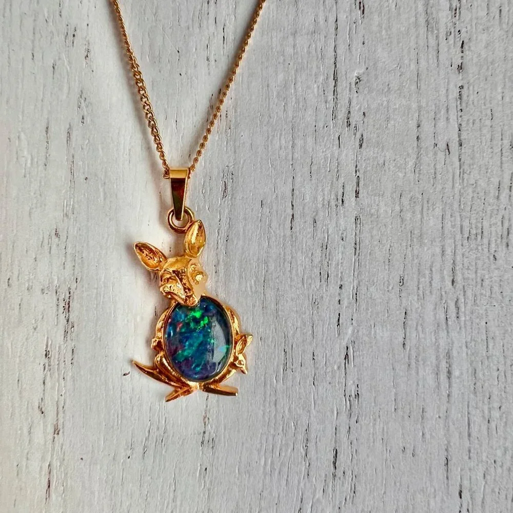 Vintage Australian Opal Kangaroo Necklace Romancing the Stone LasVegas Souvenir